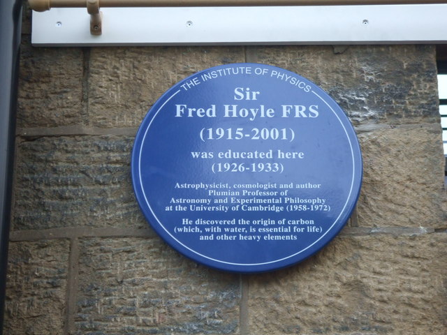 Plaque to Sir Fred Hoyle, near to Crossflatts, Bradford, Great Britain