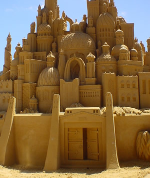 An elabourate sand castle