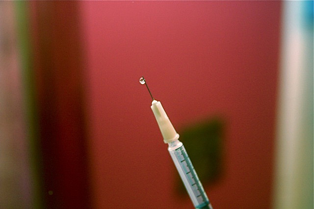 Hypodermic needle 