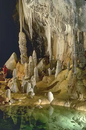 Lechuguilla Cave, Pearlsian Gulf