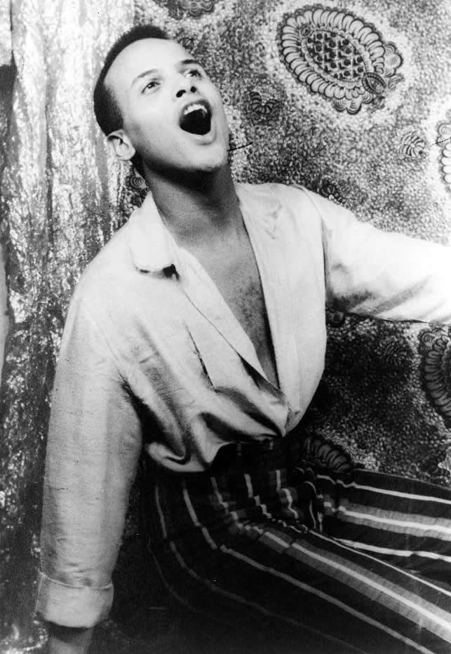 Harry Belafonte Singing