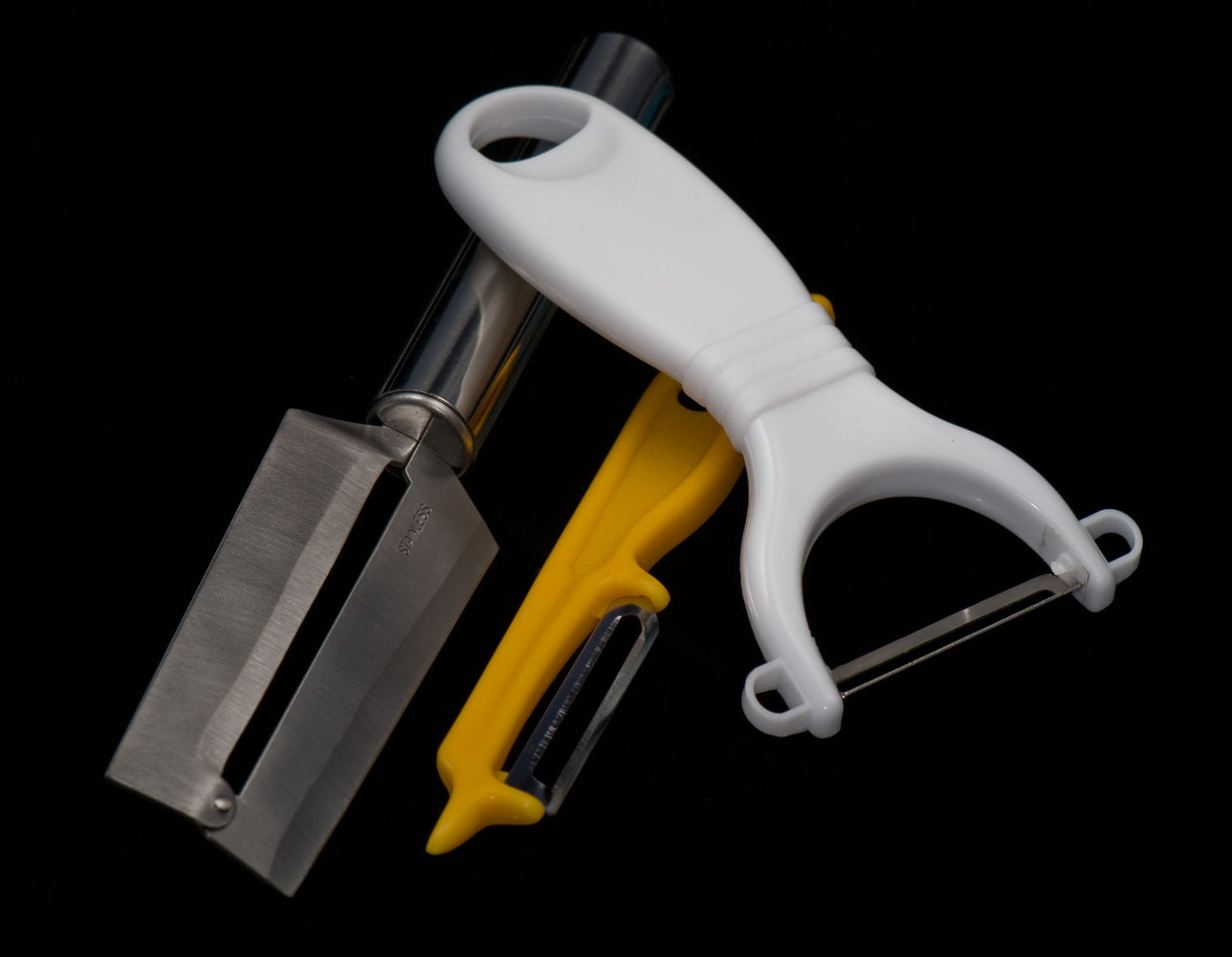 Peelers - Various vegetable peelers available in Australia.