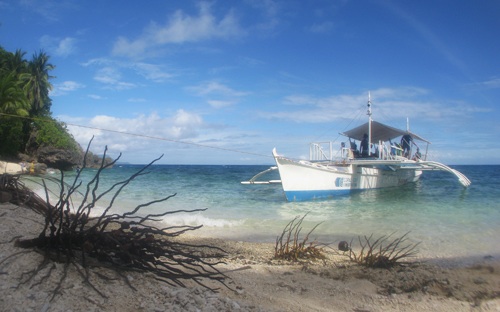 Coral Cay boat in the Philippines