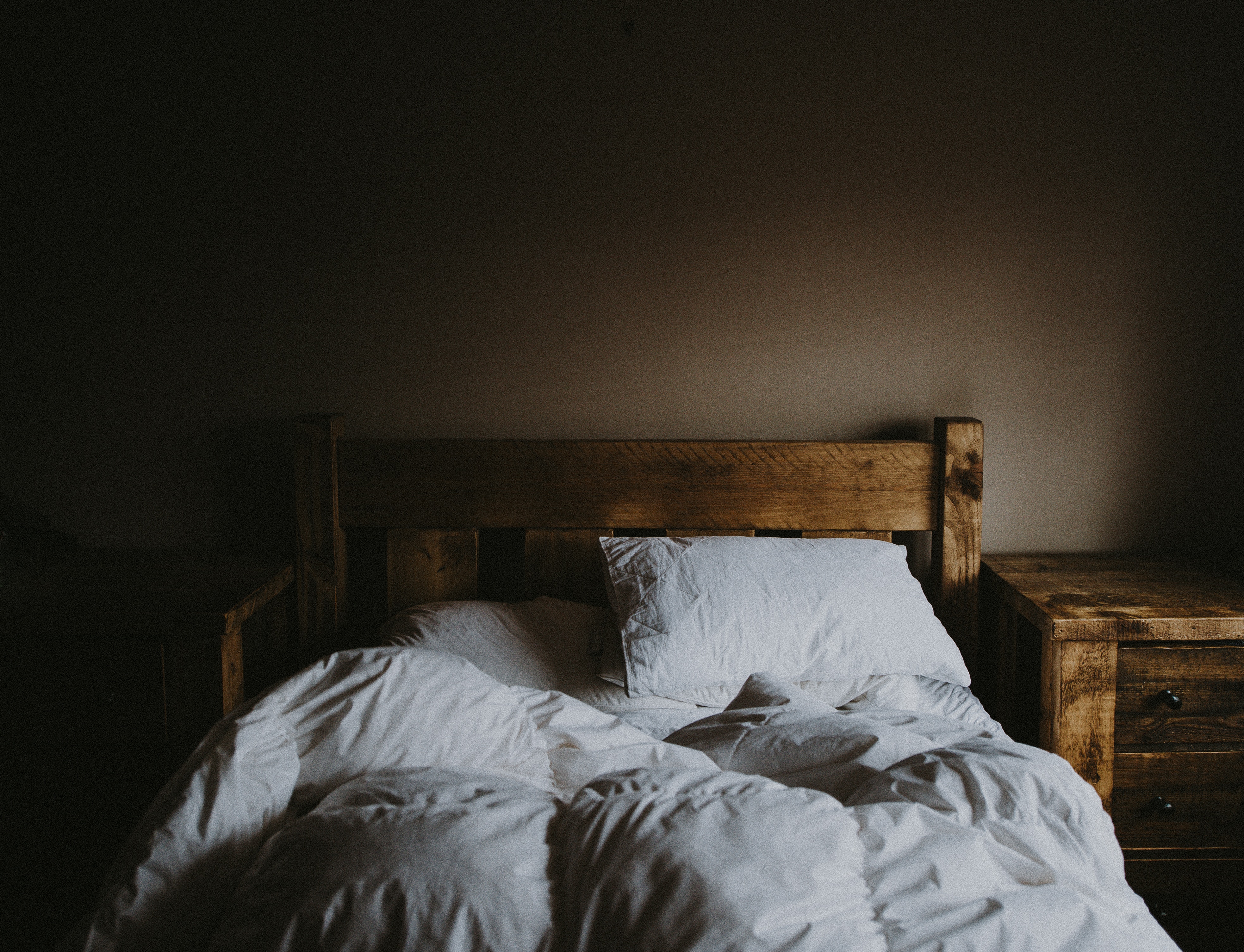 Image of a cosy bed and blankets