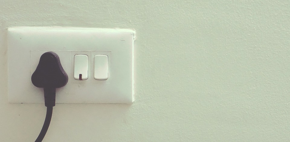 https://pixabay.com/en/plug-light-electricity-powe......