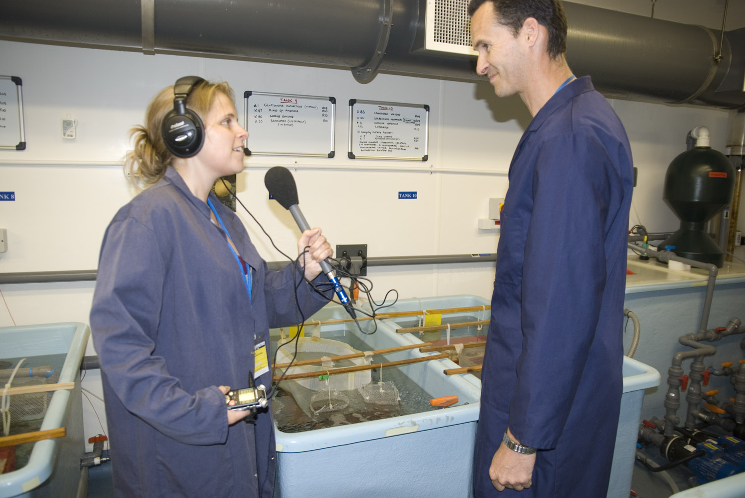 Sarah Castor-Perry and David Barnes in the cold room at BAS