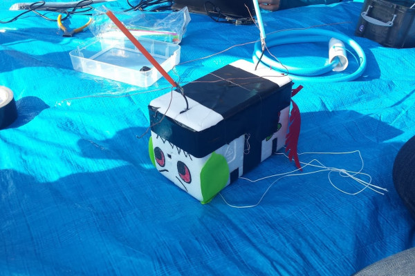 The Raspberry Pi was carefully put in a polystyrene box, ready for take off!
