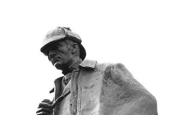 Statue of Sherlock Holmes