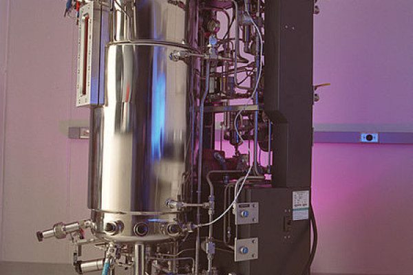 Bioreactor for cellulosic ethanol research