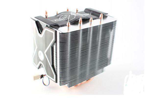 CPU cooler with heatsink tower and cooling fan