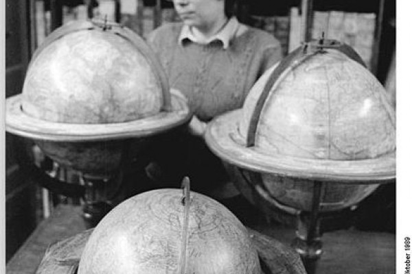 Leipzig central library globe collection