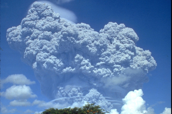 The June 12, 1991 eruption column from Mount Pinatubo taken from Clark Air Base.