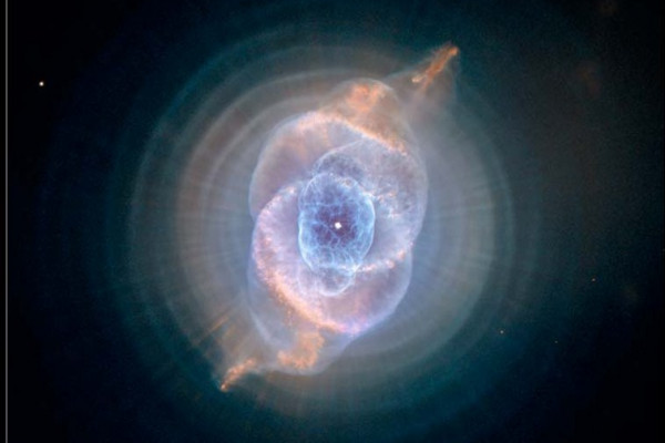 Cats eye Nebula