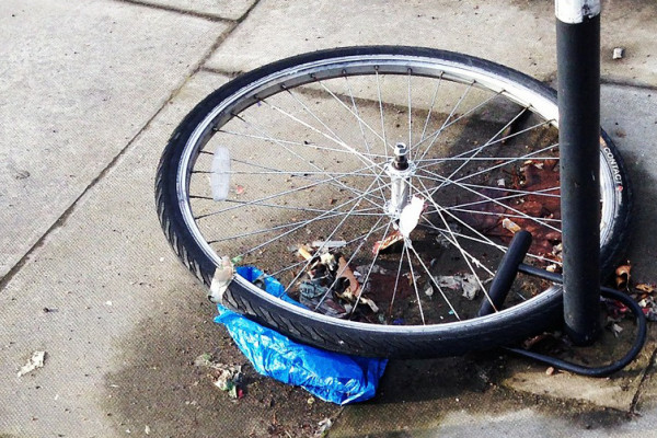 A new smartphone app could use the power of a crowd to return a stolen bike to its owner.