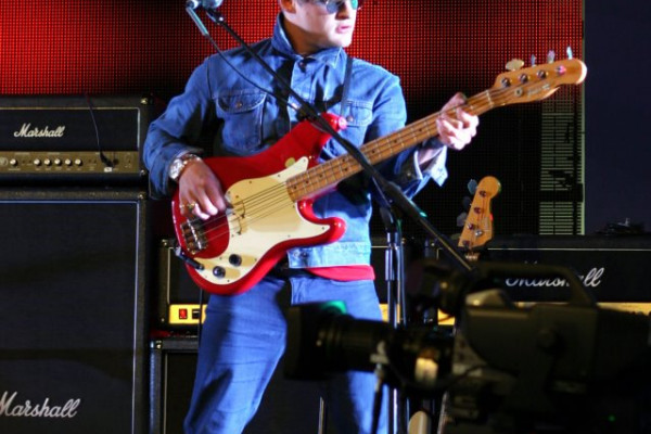 Bassist photo taken by Ben Valsler, at a Paul Simons concert.