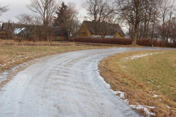 An Icy road