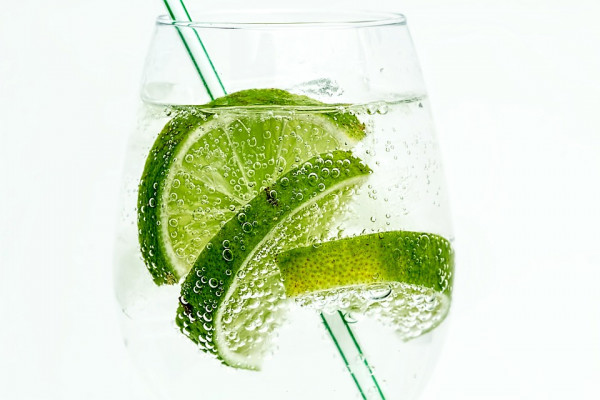 Slices of lime in soda water