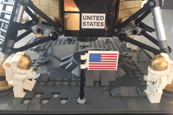 Two Lego figures of the moon landing