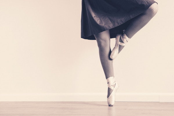Ballet Dancer En Pointe