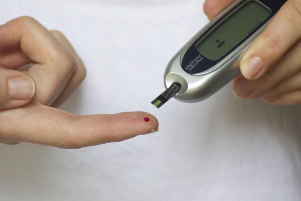 A fingerprick test for blood glucose monitoring