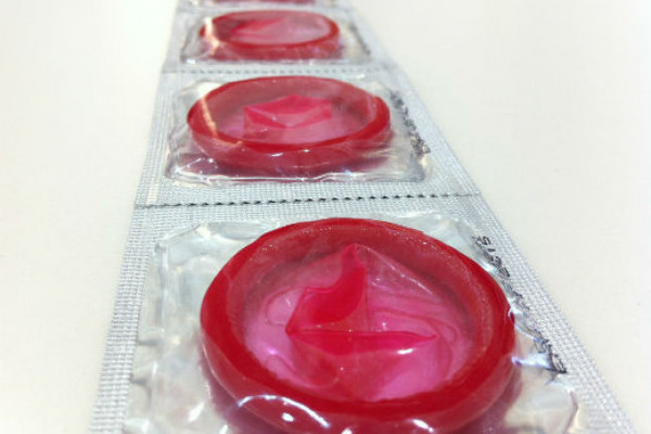 CONDOM