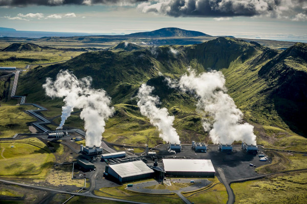 Scientists at Hellisheidi geothermal power plant in Iceland have demonstrated a carbon capture and storage cycle at half the cost of previous estimates.