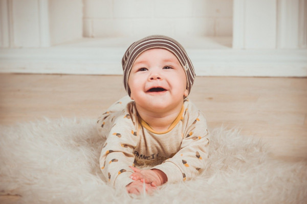  picture of a smiling baby