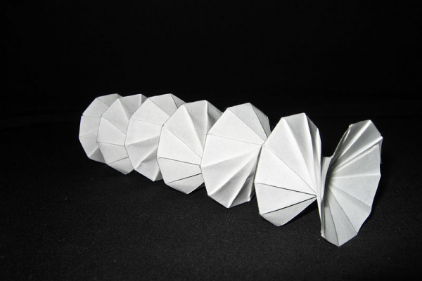 Origami spring invented by Jeff Beynon