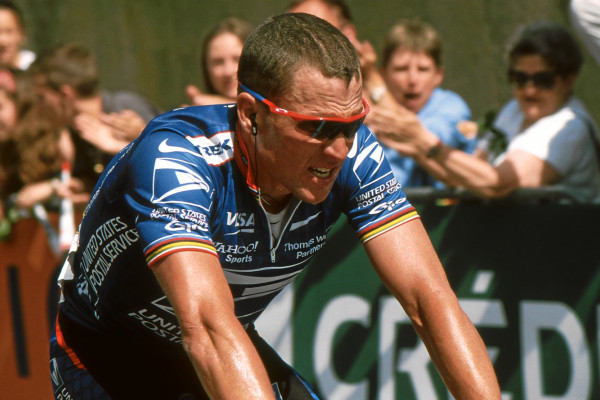 Lance Armstrong finishing 3rd in Sète, taking over the Yellow Jersey at Grand Prix Midi Libre 2002