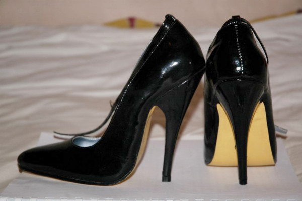 A pair of high heeled shoe with 12cm stiletto heels.