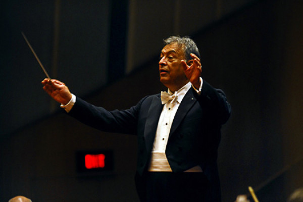 Zubin Mehta conducting the Israeli Philharmonic Orchestra at the Jamshed Bhabha Theatre(NCPA) in Mumbai. A series of concerts were held to mark the centenary of Mehli Mehta, Zubin's father.