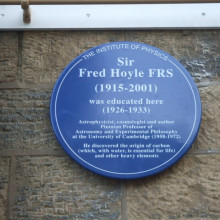 Plaque to Sir Fred Hoyle, near to Crossflatts, Bradford, Great Britain