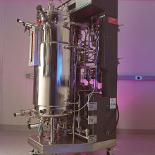 Bioreactor for cellulosic ethanol research