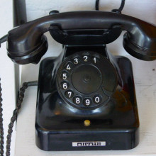 Rotary dial telephone