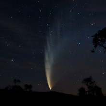 Comet P1 McNaught, taken from Swifts Creek, Victoria, Australia at approx 10:10 pm.