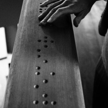 Braille Braille reading 'premier'