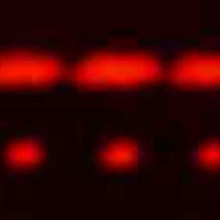 2-slit (top) and 5-slit diffraction of red laser light