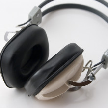 White headphones from the 1970's, model C525