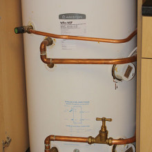 Hot water tank