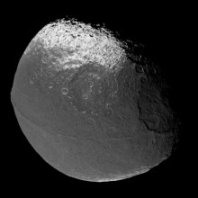 Mosaic of Iapetus images taken by the Cassini spacecraft, Dec. 31, 2004. Photomosaic assembled by Matt McIrvin.