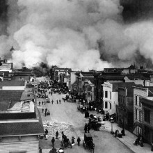 San Francisco Mission District burning in the aftermath of the San Francisco Earthquake of 1906.