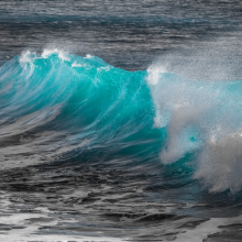 An ocean wave