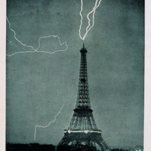  Each lightning flash is about 3 miles long but only about a centimetre wide. It discharges about 1-10 billion joules of energy and produces a current of some 30,000 - 50,000 amps, which heats the surrounding air to over 20,000 degrees Celsius, three...