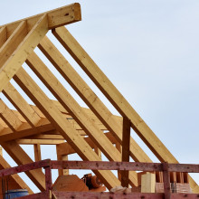 Wooden roof structure