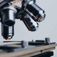 A microscope