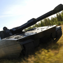 Tank with Adaptiv thermal camouflage
